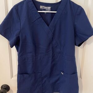 Greys anatomy women’s scrub top